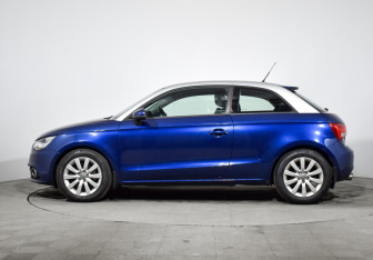 Подержанный автомобиль Audi A1 2012 года (8 фото)