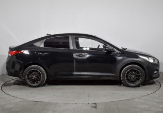 Подержанный автомобиль Hyundai Solaris Sedan 2018 года (4 фото)