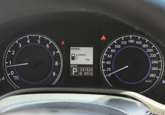 Подержанный автомобиль Infiniti G Sedan 2010 года (20 фото)