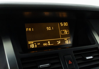 Подержанный автомобиль Nissan Teana 2006 года (19 фото)