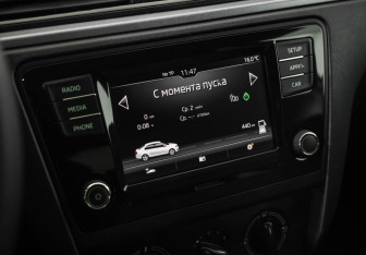 Подержанный автомобиль Skoda Rapid Liftback 2019 года (14 фото)