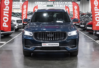Подержанный автомобиль Geely Monjaro 2023 года (3 фото)