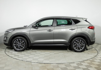 Подержанный автомобиль Hyundai Tucson 2019 года (8 фото)