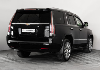 Подержанный автомобиль Cadillac Escalade Suv 2016 года (7 фото)