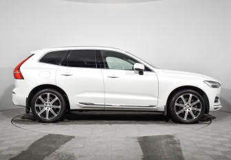 Подержанный автомобиль Volvo XC60 2018 года (4 фото)