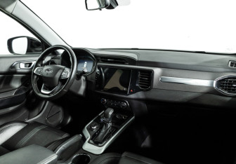 Подержанный автомобиль Chery Tiggo 4 2019 года (9 фото)