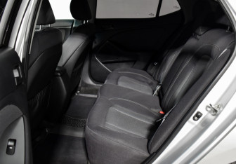 Подержанный автомобиль Kia Optima Sedan 2012 года (11 фото)