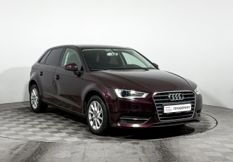 Подержанный автомобиль Audi A3 Hatchback 2015 года (3 фото)