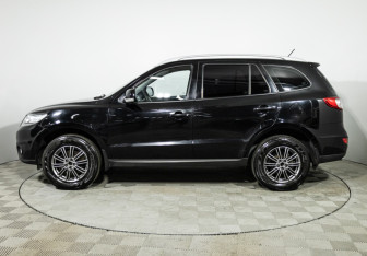 Подержанный автомобиль Hyundai Santa Fe 2011 года (8 фото)