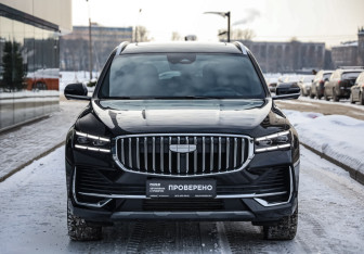 Подержанный автомобиль Geely Monjaro 2025 года (3 фото)