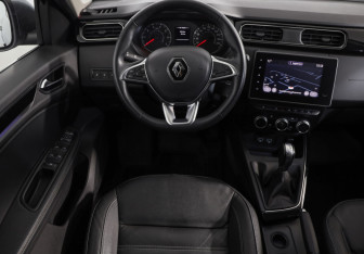 Подержанный автомобиль Renault Arkana 2019 года (9 фото)