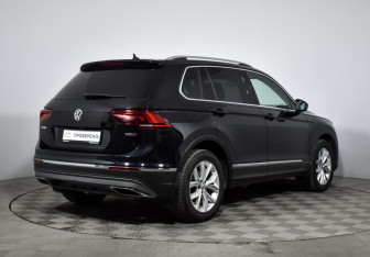 Подержанный автомобиль Volkswagen Tiguan 2018 года (5 фото)