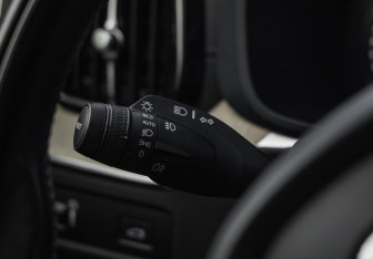 Подержанный автомобиль Volvo XC60 2020 года (22 фото)
