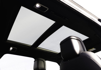 Подержанный автомобиль Land Rover Range Rover Sport 2022 года (20 фото)
