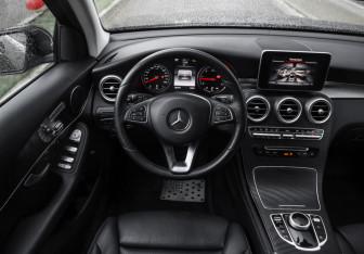 Подержанный автомобиль Mercedes-Benz GLC Coupe 2018 года (14 фото)