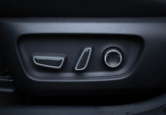 Подержанный автомобиль Toyota Camry Sedan 2024 года (17 фото)