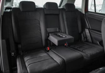Подержанный автомобиль Volkswagen Tiguan 2017 года (25 фото)