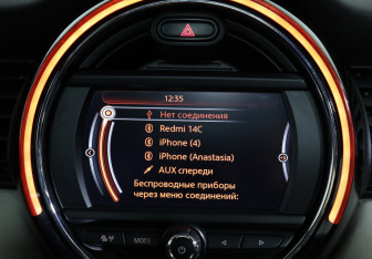 Подержанный автомобиль MINI Hatch 2017 года (12 фото)