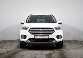 Подержанный автомобиль Ford Kuga 2016 года (2 фото)