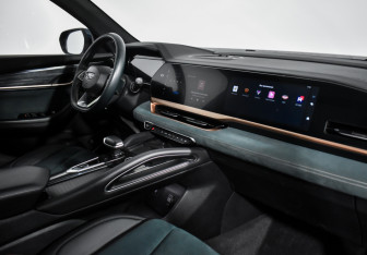 Подержанный автомобиль Geely Monjaro 2021 года (14 фото)