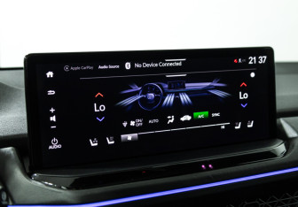 Подержанный автомобиль Honda Accord Sedan 2023 года (25 фото)