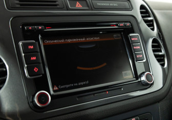 Подержанный автомобиль Volkswagen Tiguan 2015 года (15 фото)