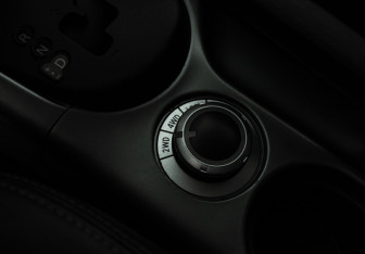 Подержанный автомобиль Mitsubishi Outlander 2012 года (16 фото)