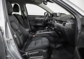 Подержанный автомобиль Mazda CX-5 2018 года (21 фото)