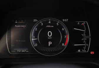Подержанный автомобиль Lexus ES 2019 года (18 фото)