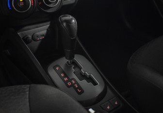 Подержанный автомобиль Kia Rio Sedan 2012 года (17 фото)
