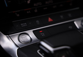 Подержанный автомобиль Audi A6 Sedan 2020 года (22 фото)