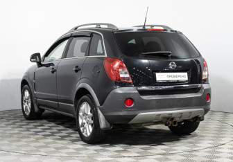 Подержанный автомобиль Opel Antara 2012 года (7 фото)