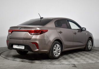 Подержанный автомобиль Kia Rio Sedan 2017 года (5 фото)