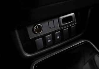 Подержанный автомобиль Mitsubishi Outlander 2018 года (21 фото)