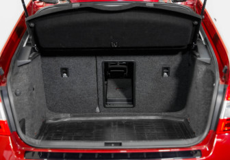 Подержанный автомобиль Skoda Octavia Liftback 2016 года (30 фото)