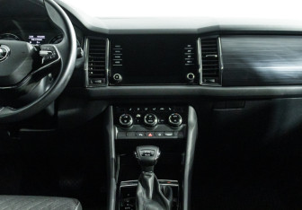 Подержанный автомобиль Skoda Kodiaq 2021 года (14 фото)