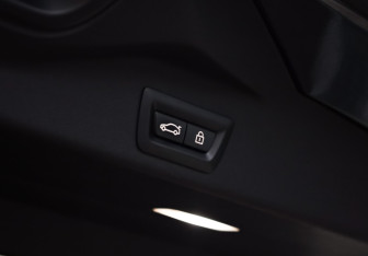 Подержанный автомобиль BMW X5 2019 года (35 фото)