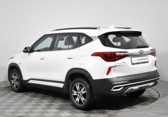 Подержанный автомобиль Kia Seltos 2020 года (7 фото)