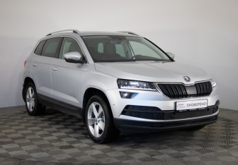 Подержанный автомобиль Skoda Karoq 2020 года (3 фото)