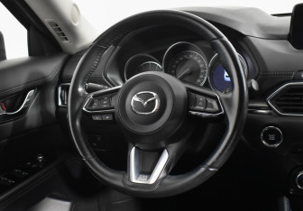 Подержанный автомобиль Mazda CX-5 2018 года (14 фото)