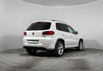 Подержанный автомобиль Volkswagen Tiguan 2015 года (5 фото)