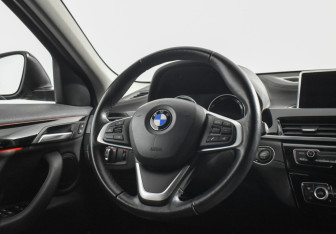 Подержанный автомобиль BMW X2 2019 года (14 фото)