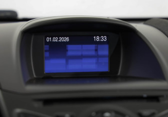 Подержанный автомобиль Ford Fiesta Sedan 2016 года (14 фото)