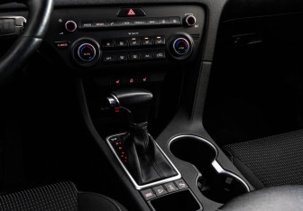 Подержанный автомобиль Kia Sportage 2016 года (13 фото)