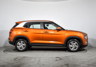 Подержанный автомобиль Hyundai Creta 2021 года (4 фото)
