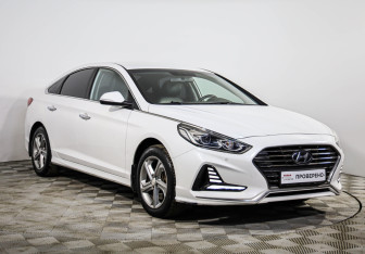Подержанный автомобиль Hyundai Sonata 2019 года (3 фото)