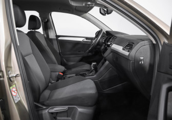 Подержанный автомобиль Volkswagen Tiguan 2021 года (21 фото)