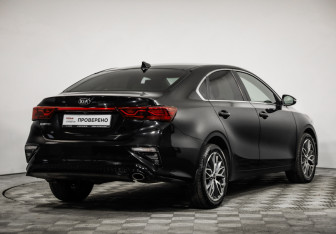 Подержанный автомобиль Kia Cerato Sedan 2019 года (5 фото)