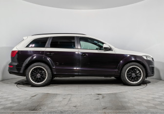 Подержанный автомобиль Audi Q7 2012 года (4 фото)