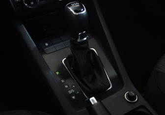 Подержанный автомобиль Skoda Octavia Liftback 2018 года (17 фото)